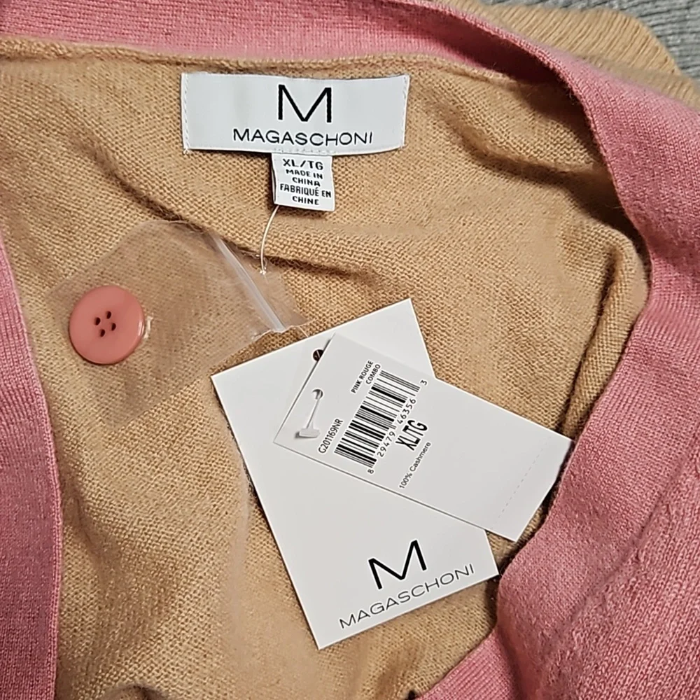 Magaschoni Colorblock V-Neck Cashmere Cardigan - Picture 5 of 7